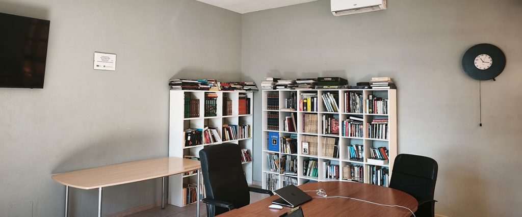 sala de lectura Camping Los Escullos Cabo de Gata